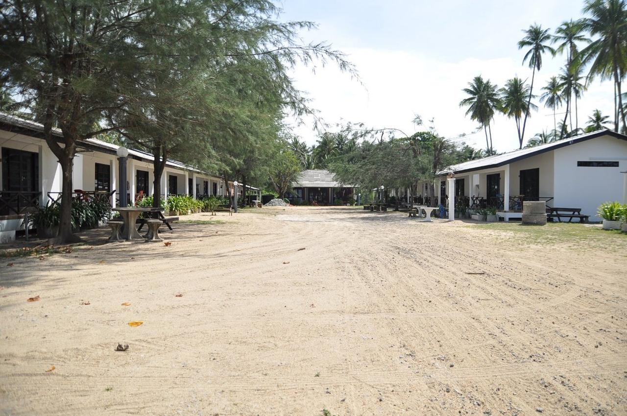Bayu Melawi Chalet Hotel Bachok Exterior photo